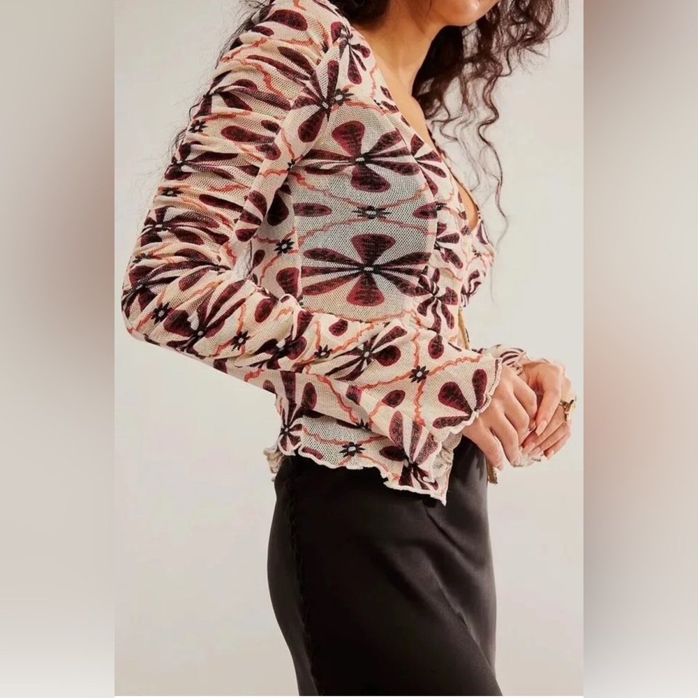 Free People Through The Meadow Blouse Top Ruched Floral Printed Medium - NEW NWT